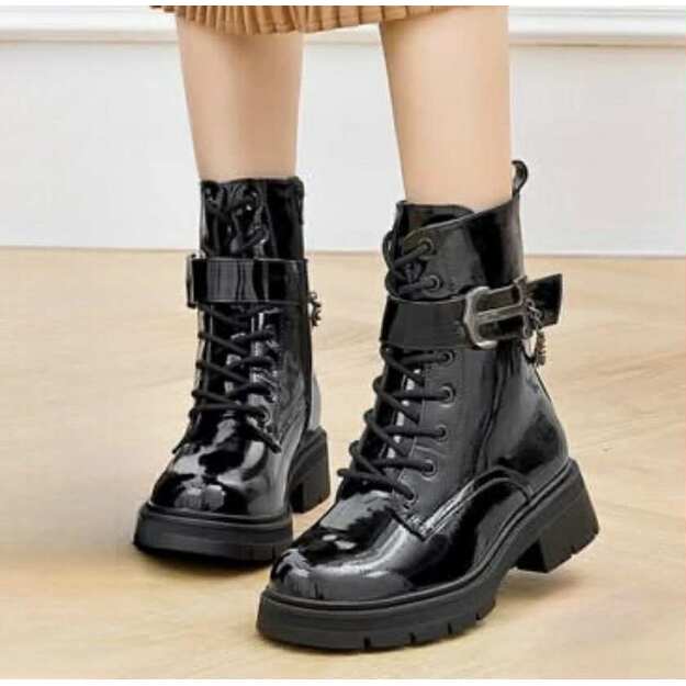 Juodi lakuoti aulinukai su sagtimi GOGO