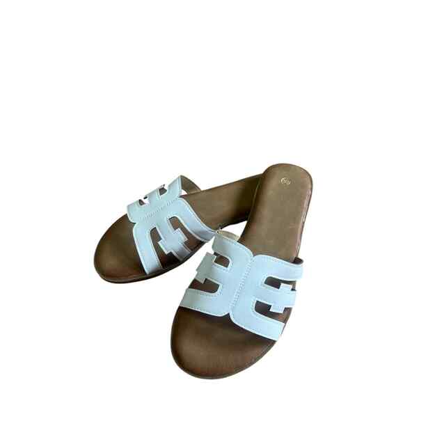 Šlepetės žemu padu - baltos