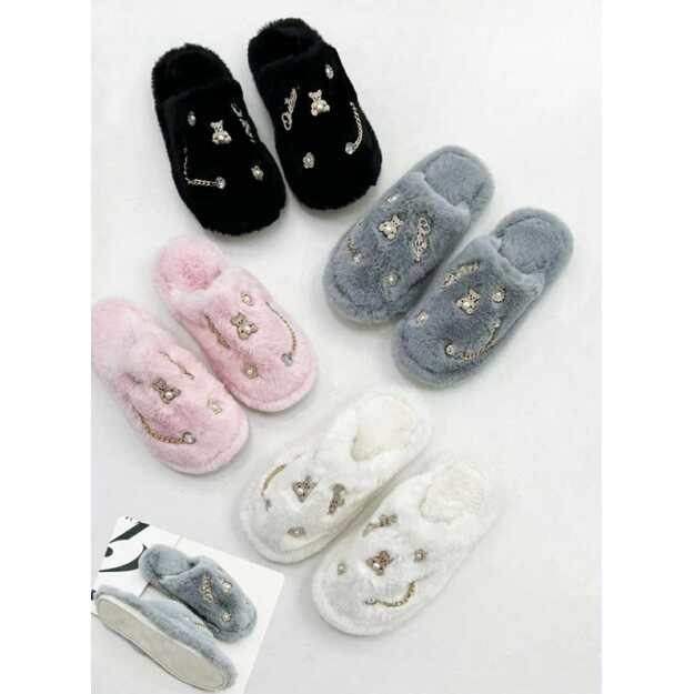 Moteriškos pūkuotos šlepetės su dekoracijomis