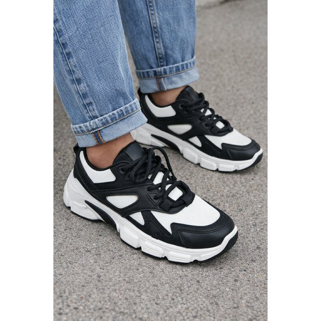 Sportiniai bateliai MARQUIIZ 8962 Juodi